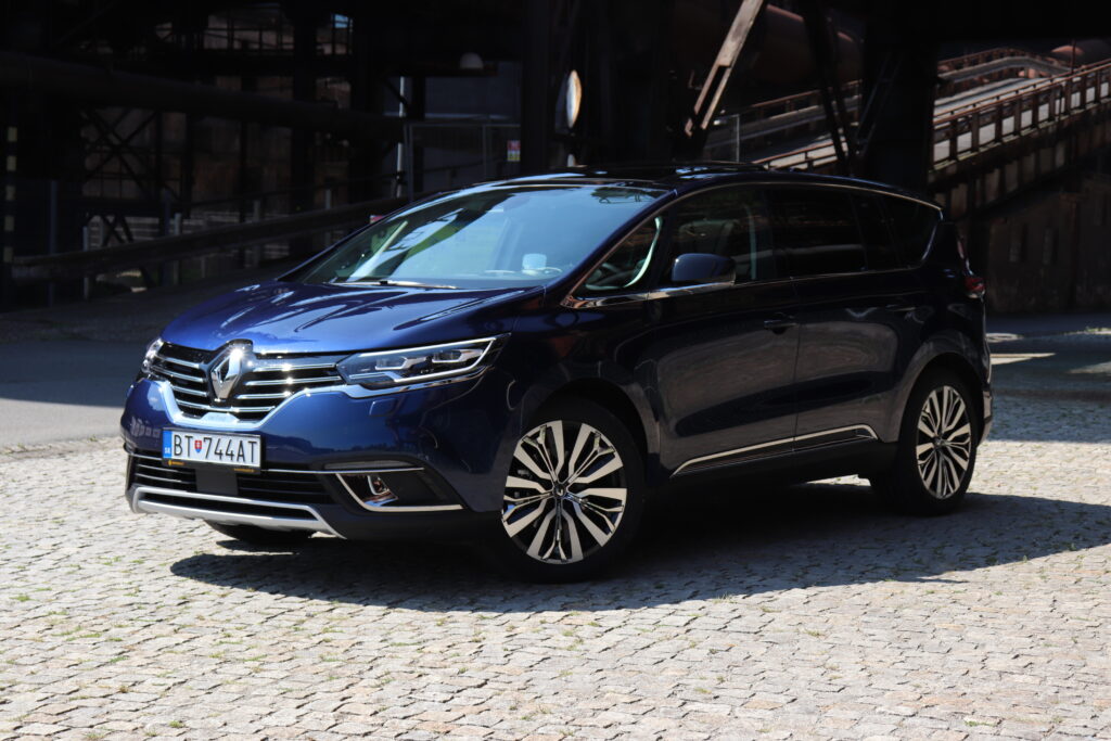 Test: Renault ESPACE Initiale Paris Blue dCi 200 EDC